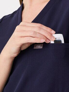 FIGS Catarina One-Pocket Scrub Top - Navy - Size Small